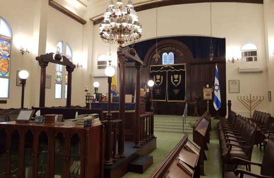 ייצור ארונות קודש ואביזרי בית כנסת2